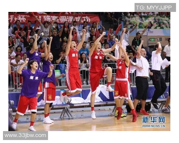 成都篮球队在洲际杯中的个人能力展现与战术配合分析 成都篮球队在洲际杯中的个人能力展现与战术配合分析