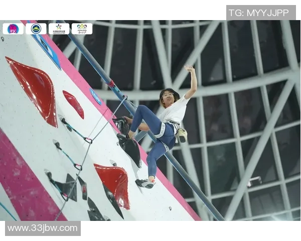 杭州攀岩队勇夺最新攀岩耐力TOP10榜首位置引发热议