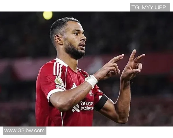 加克波崛起之路：从青训新星到欧洲足坛闪耀之星的传奇旅程