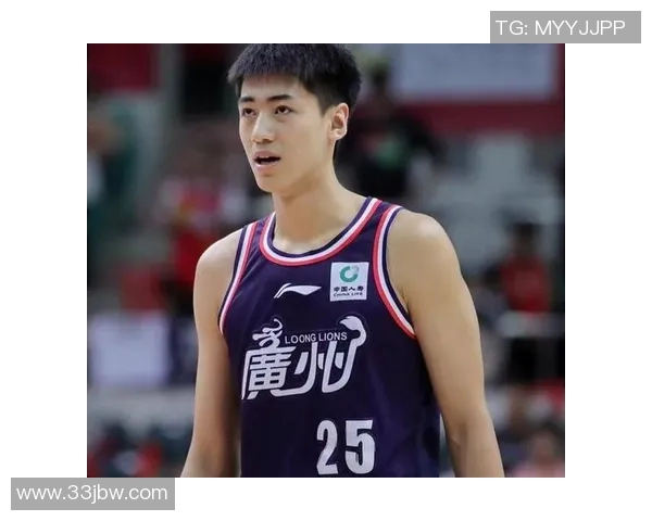 吴冠希的篮球之路：从青涩新星到CBA赛场的闪耀之星