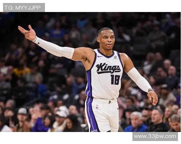 拉塞尔威斯布鲁克的篮球传奇与职业生涯回顾：从天才新秀到全明星巨星的蜕变