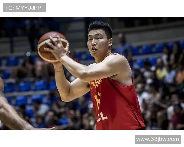 李根：从篮球场上的闪耀明星到社会责任的践行者之路