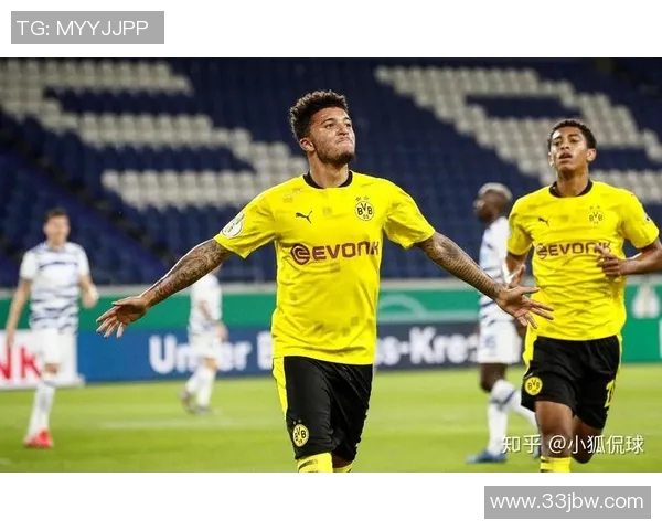 欧冠新球科技揭秘内置智能芯片实时追踪射门数据提升比赛分析效率