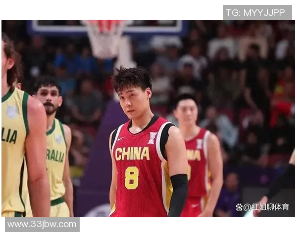 赵睿领衔中国男篮新征程展现实力与团队精神的精彩瞬间