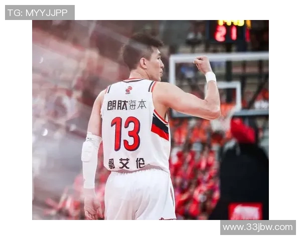 郭艾伦携手球队奋勇争先力争在新赛季创造辉煌成就